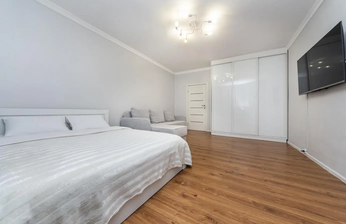 Apartment On Akhmatovoyi 32/18 location