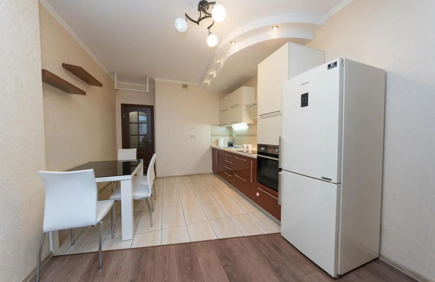 Apartment On Akhmatovoyi 32/18 كييف 0*,