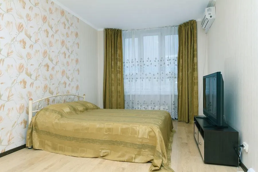 Apartment On Akhmatovoyi 32/18 كييف